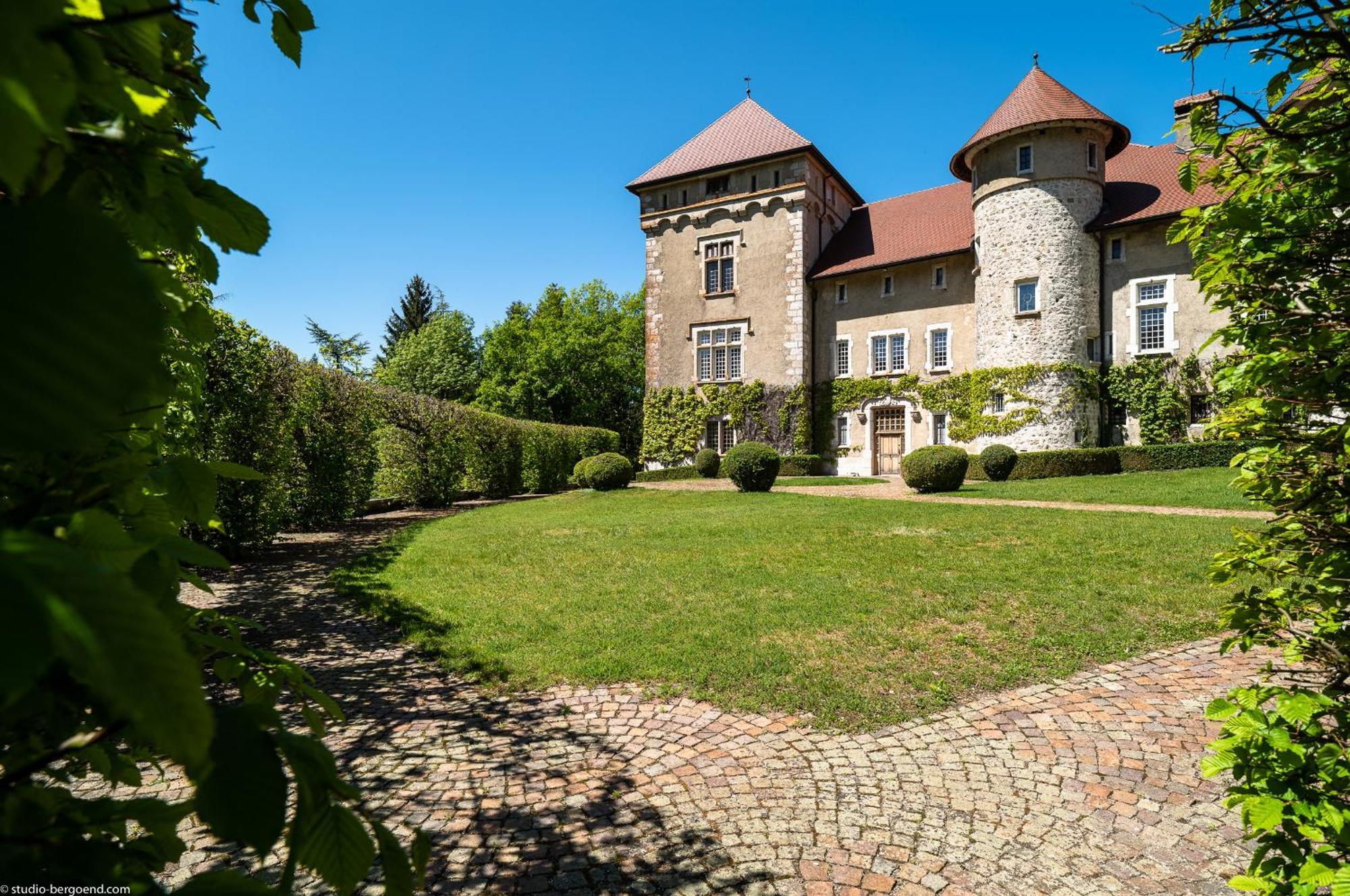 Chateau De Thorens Екстериор снимка