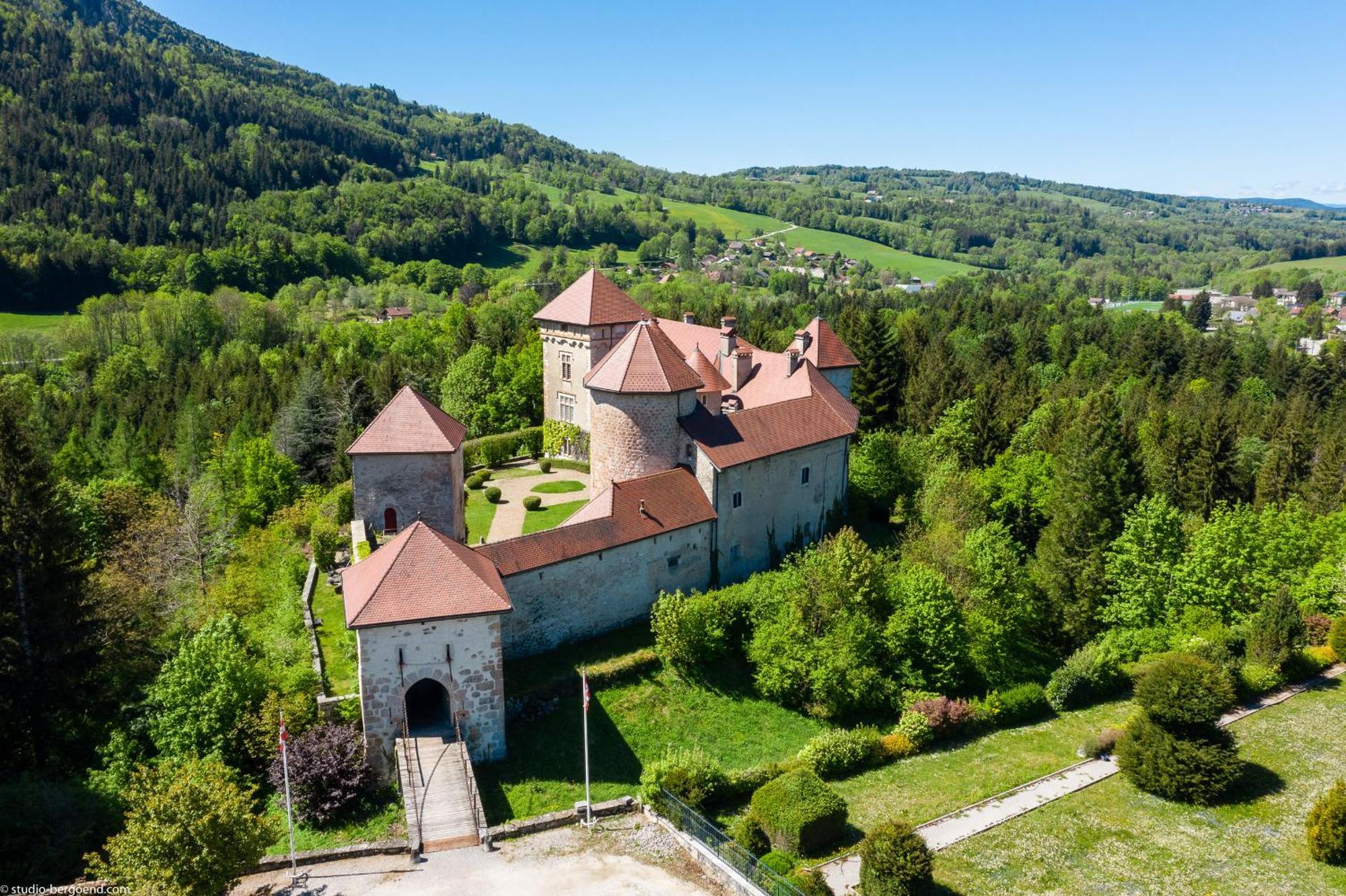 Chateau De Thorens Екстериор снимка